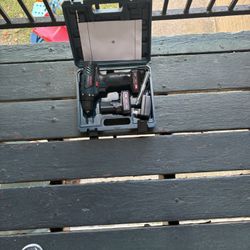 Taladro Nuevo Con Sus Dos Baterias En 60 Dolares 