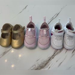 3 PAIRS of Shoes 2 Nike and 1 Balleirna Nike Size: 5