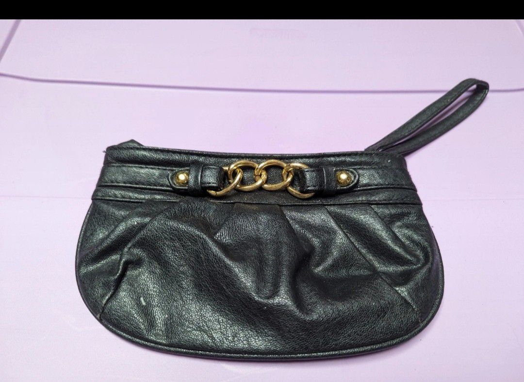 Women's Black and Gold Wristlet 