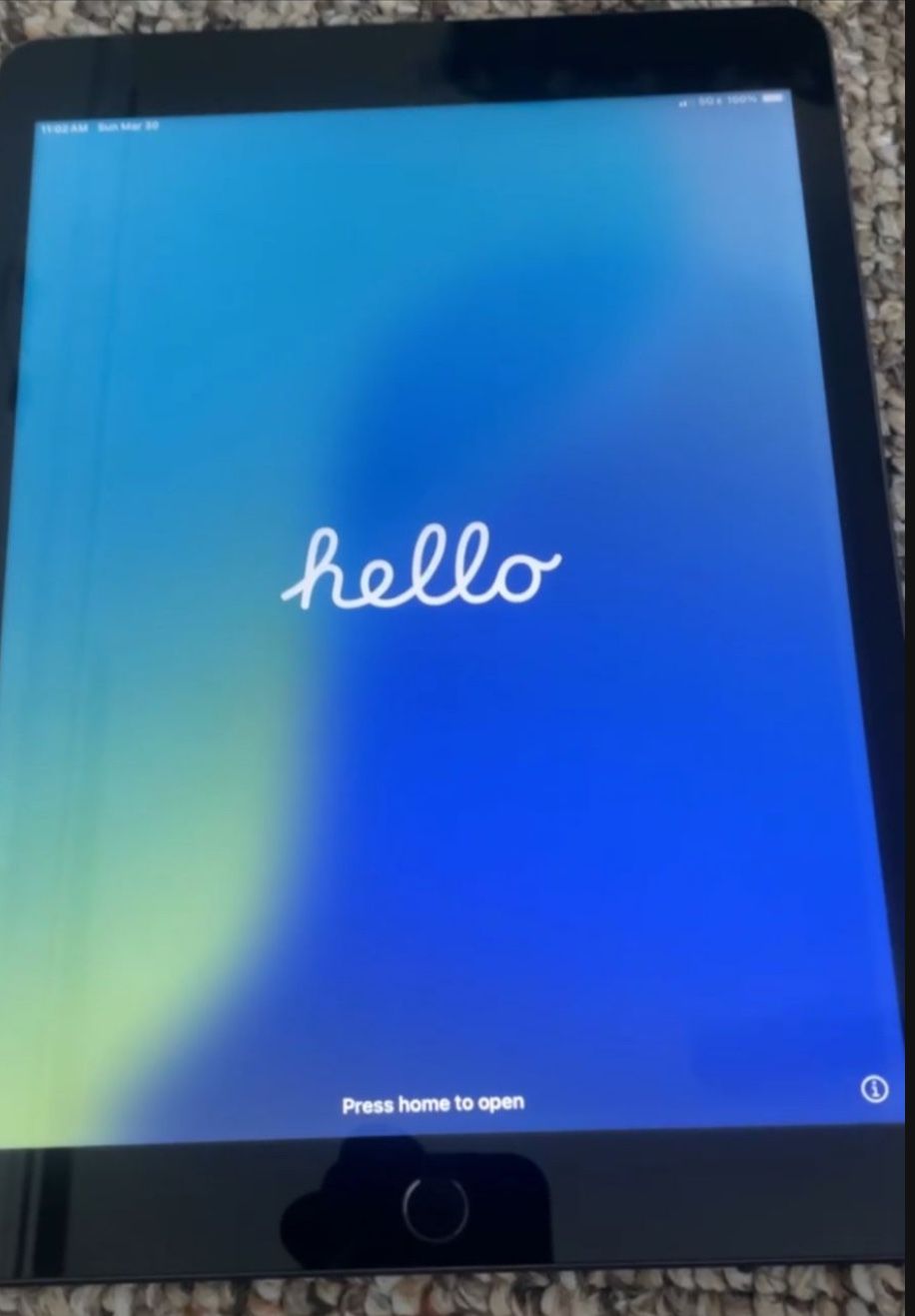 Apple iPad 9th Gen 10.2" 64GB Wi-Fi+5G AT&T A2603 Space Gray