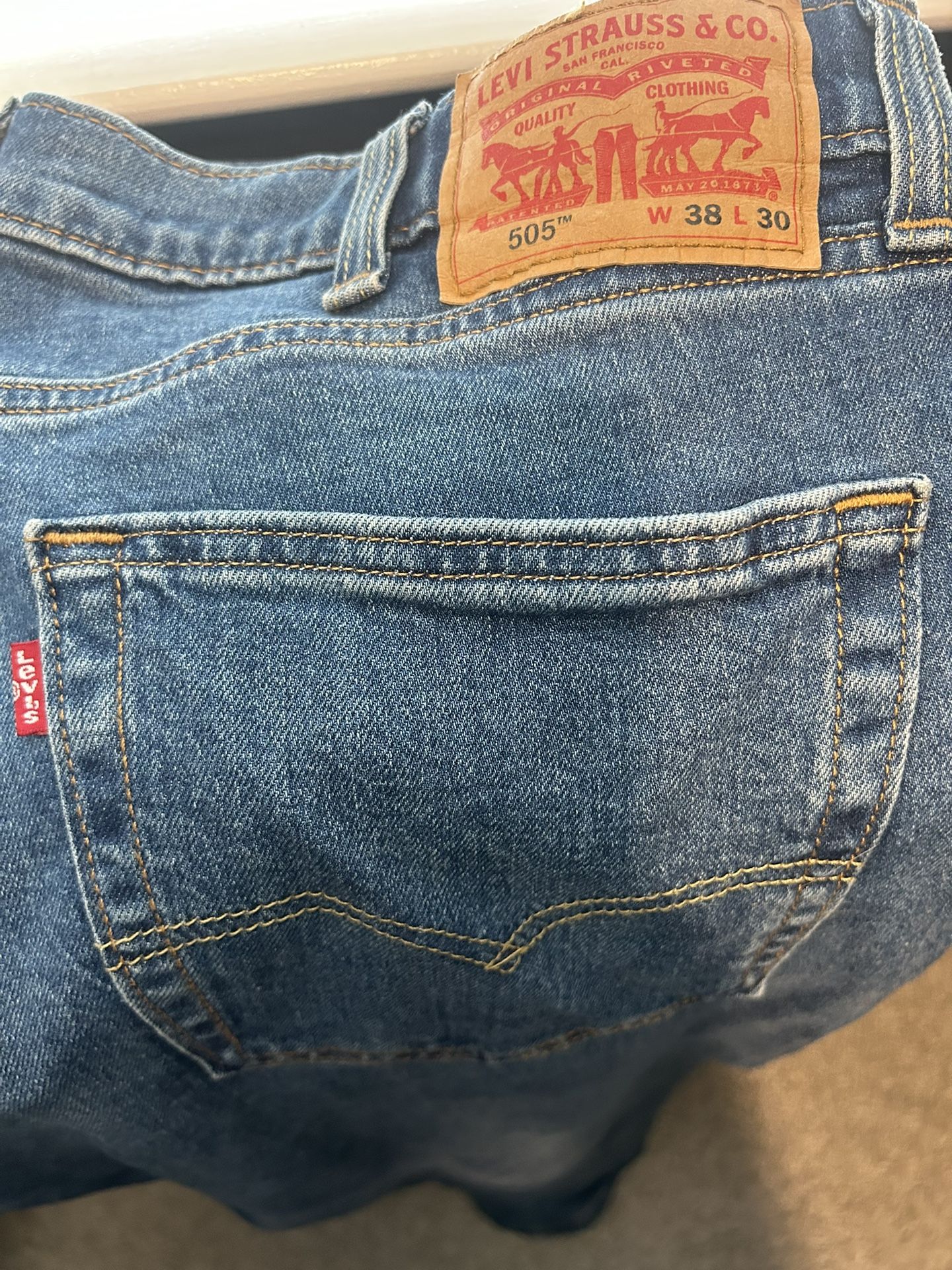 Levi strauss & co(Men’s 38x30)