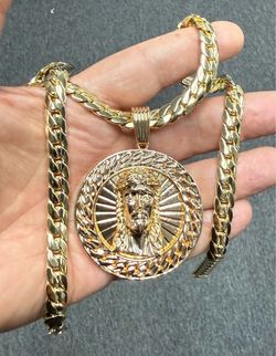 Miami Cuban necklace and Jesus pendant
