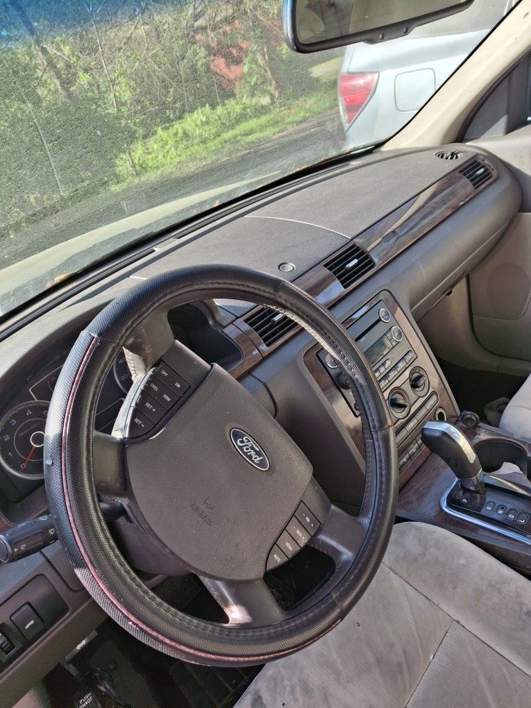 2009 Ford Taurus
