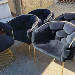 5 Black LUXURY CHAIRS 