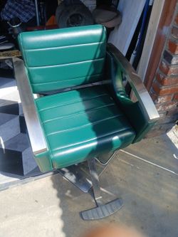 Barber chair