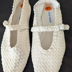 New Steve Madden White Woven Flats with Silver Buckle