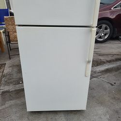 Refrigerator ,works Great