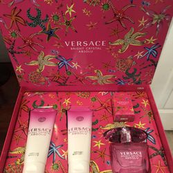 Versace Bright Crystal Absolu Eau De Parfum Giftset 
