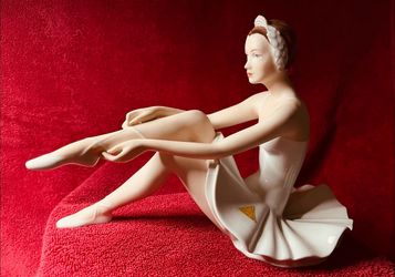 Vintage Royal Dux Bohemian Czech Porcelain Ballerina Figure Signed V.David