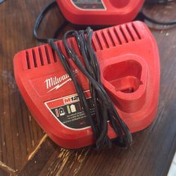Milwaukee M12 Charger