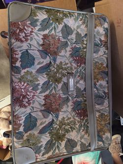 Womens Luggage