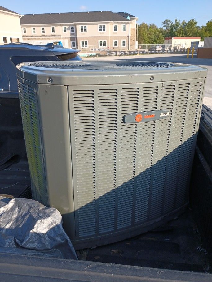4 Ton AC Unit Really Good Working Condition for Sale in Tampa, FL - OfferUp