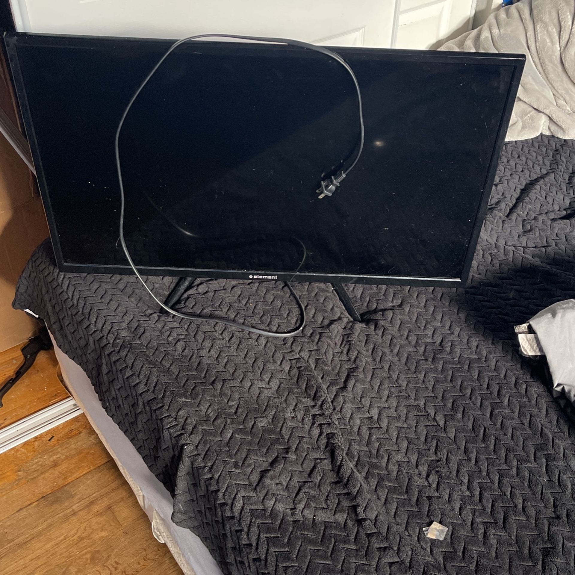 Element 32” Tv