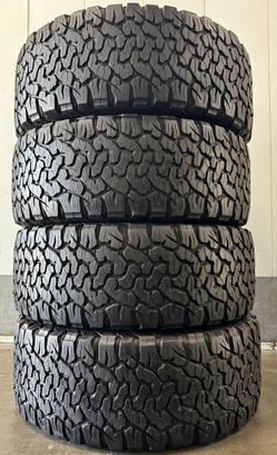 275/65/18 bfgoodrich 🌟🌟 Vendo un set de llantas con 80% de vida las 4 🌟🌟🤩