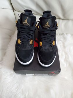 Air Jordan Retro 4 'Royalty'