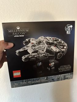 LEGO Star Wars Millennium Falcon 25th Anniversary 