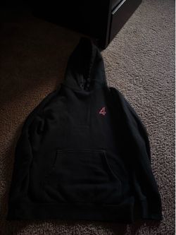YG sweater