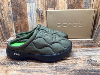 NEW OOFOS Oocoozie Thermo Mule Men’s US Size 9.5 Orthopedic Slip On Sandals