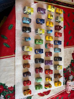 Disney Pixar Cars Mini Racers Lot