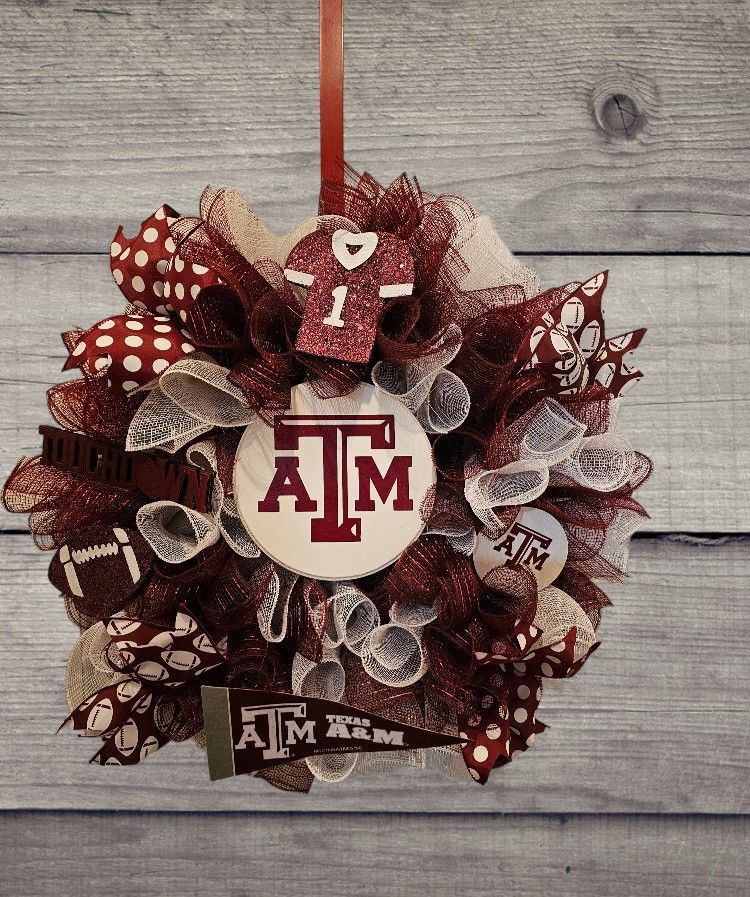Texas A&M wreath