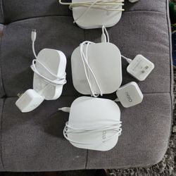 4 eero Pro Mesh WiFi and 2 eero Beacon Mesh WiFi  range Extender
