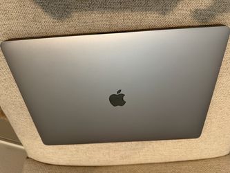 2019 MacBook Pro 16" - Intel i7, 16GB RAM, 500GB SSD