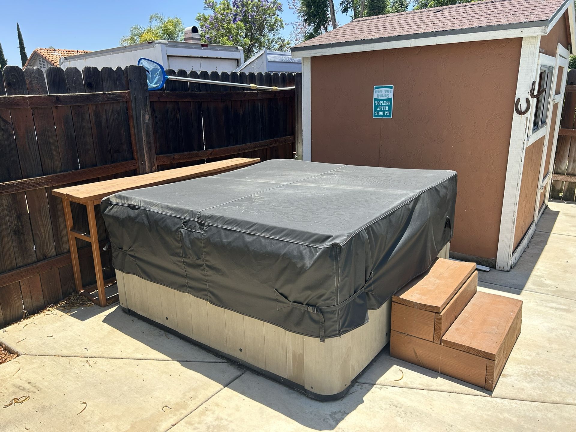 Hot Tub, Table And Chairs