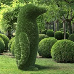Commercial Quality Outdoor Animal Penguin Topiary Green Figures 59" covered in Artificial Grass great for Home