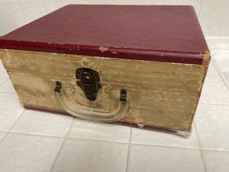 Vintage Carrying Case with Latch and Handle