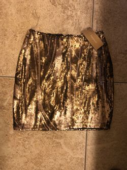 Francesca’s skirt sequined M