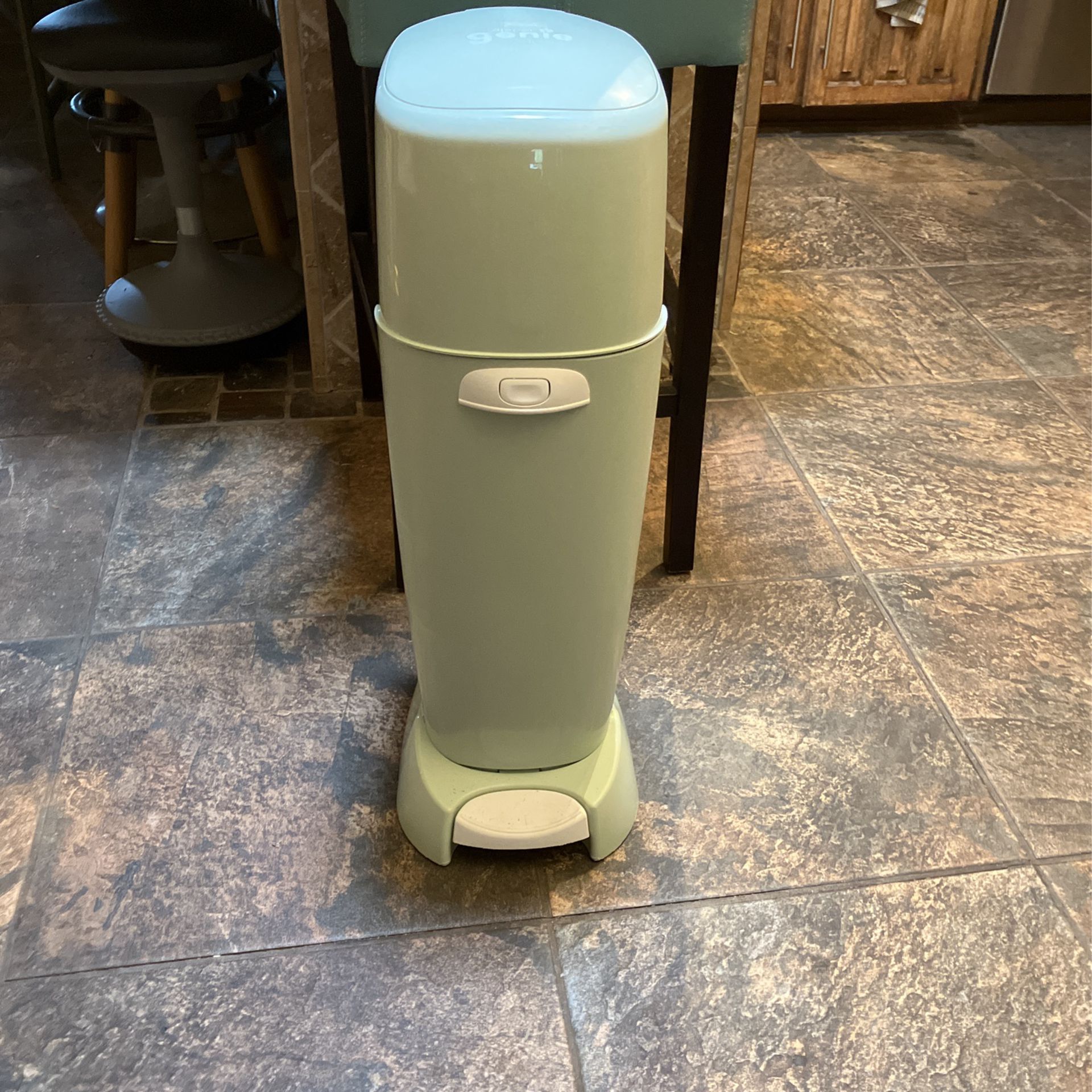 Barely Used Mint Green Diaper Genie