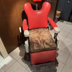 Emil J Paidar Barber Chair