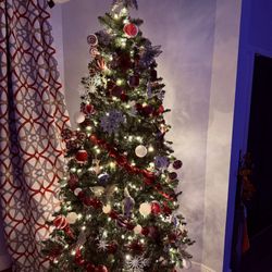 Christmas Tree 🎄 7.5 Feet 