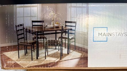 Mainstays 5-Piece Dining Table and Chairs Set