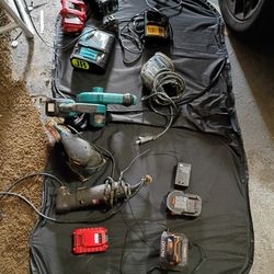 Everything on the black mat