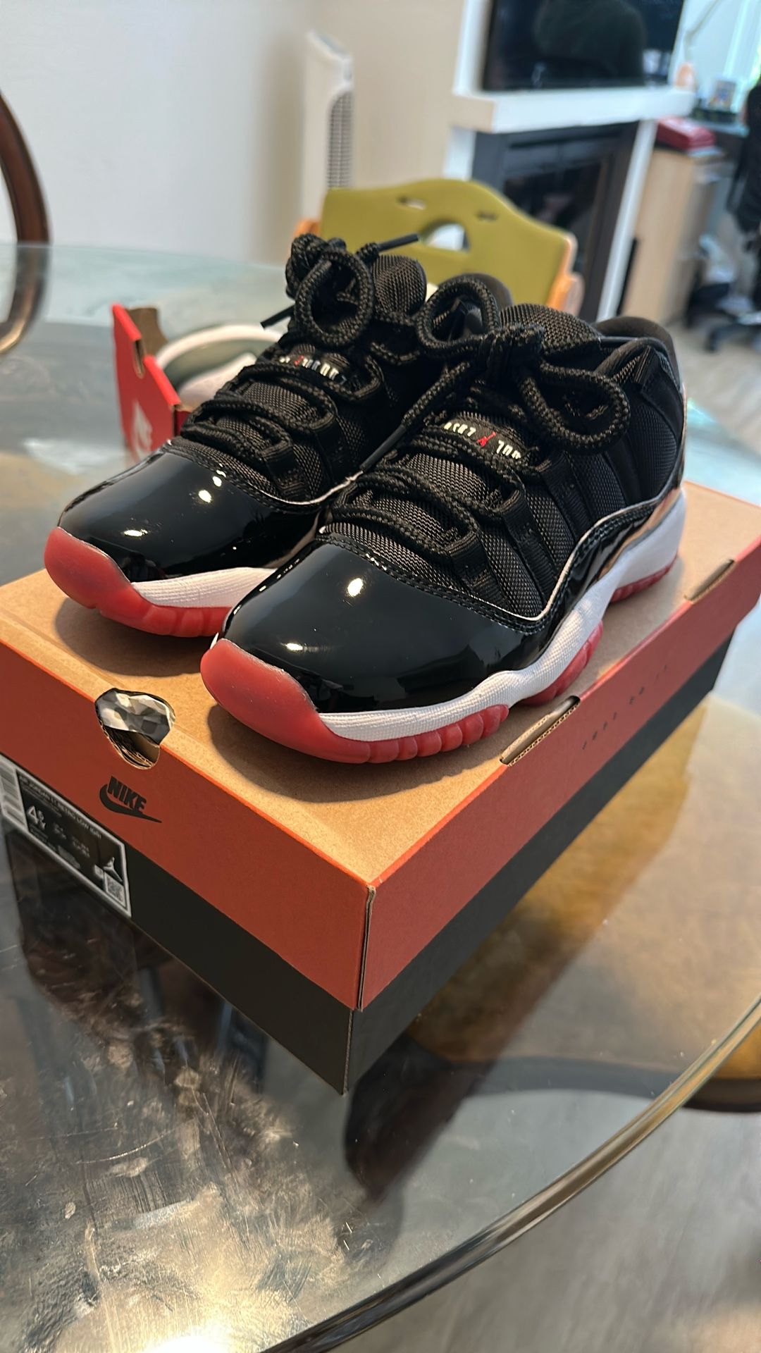 Jordan Bred 11 Low Retro Youth 4.5
