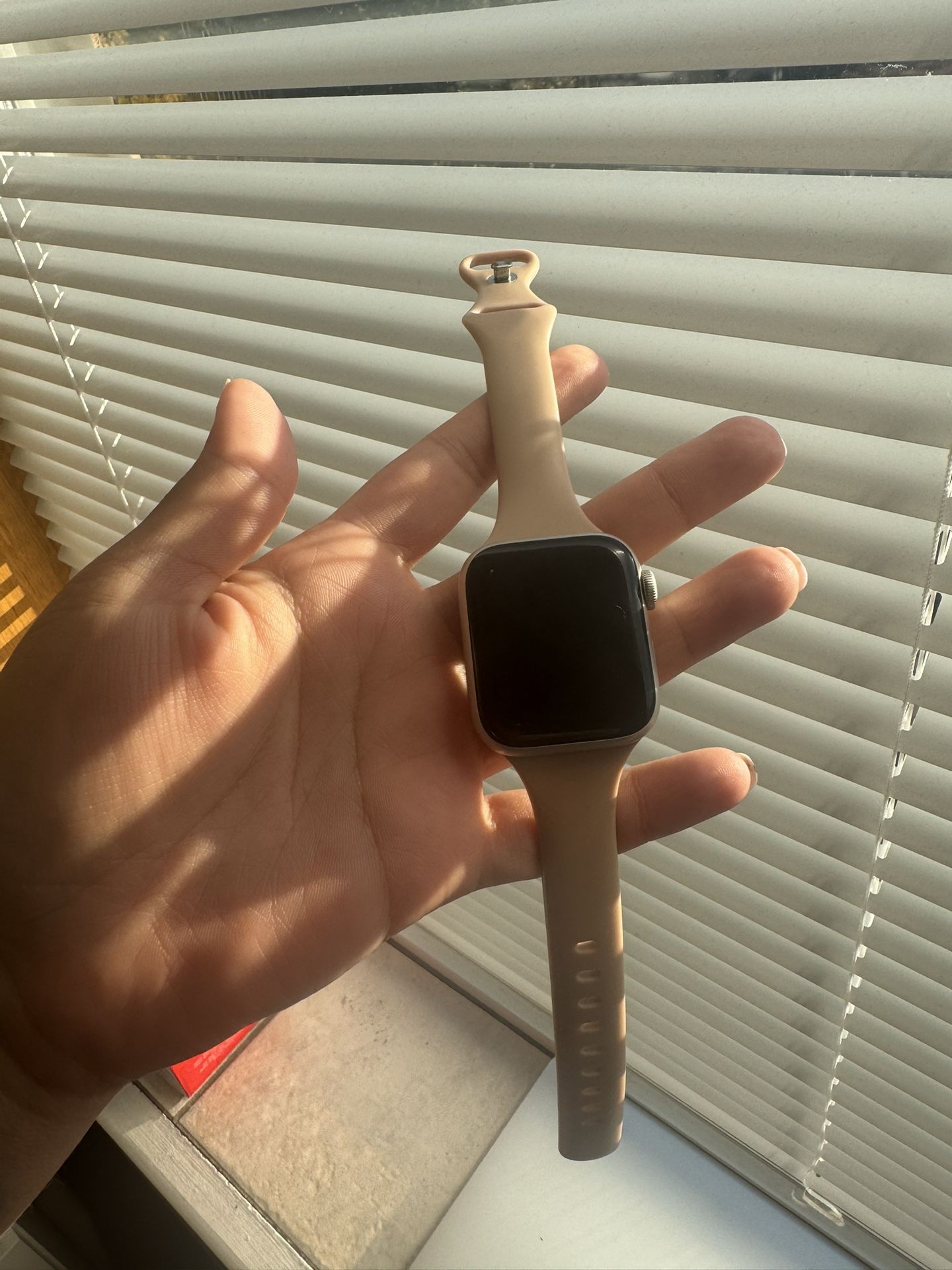 40MM Apple Watch SE