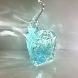 Rare Vintage Paperweight 5.5” Blue Glow In The Dark Elephant Glass