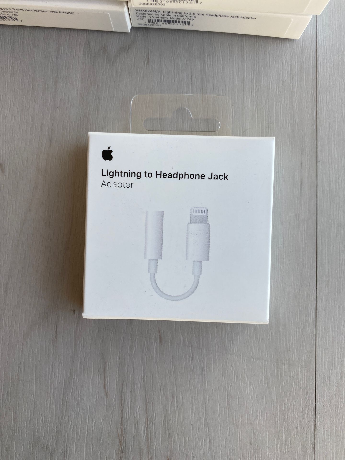 Apple lightning Headphone Jack Adapter