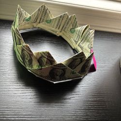 Money Crown