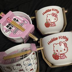 Hello Kitty Bowls With Chopsticks 