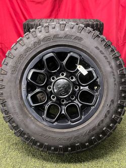 Chevy Silverado Bison AEV 2500 8 Lug 18 Inch OEM Wheels