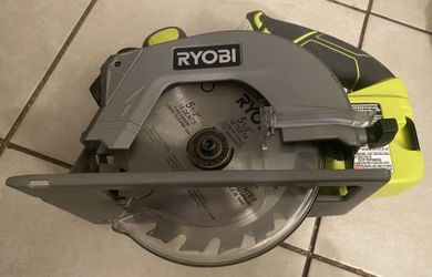 RYOBI P506 ONE+ 18V Cordless 5 1/2 in. Circular Saw (Tool Only)