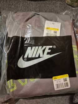 Nike set,Grey,size small