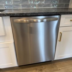 Brand New Dishwasher! 