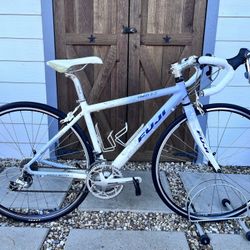 Beautiful Fuji Finest 2.0 Road Bike With Carbon Fiber Components