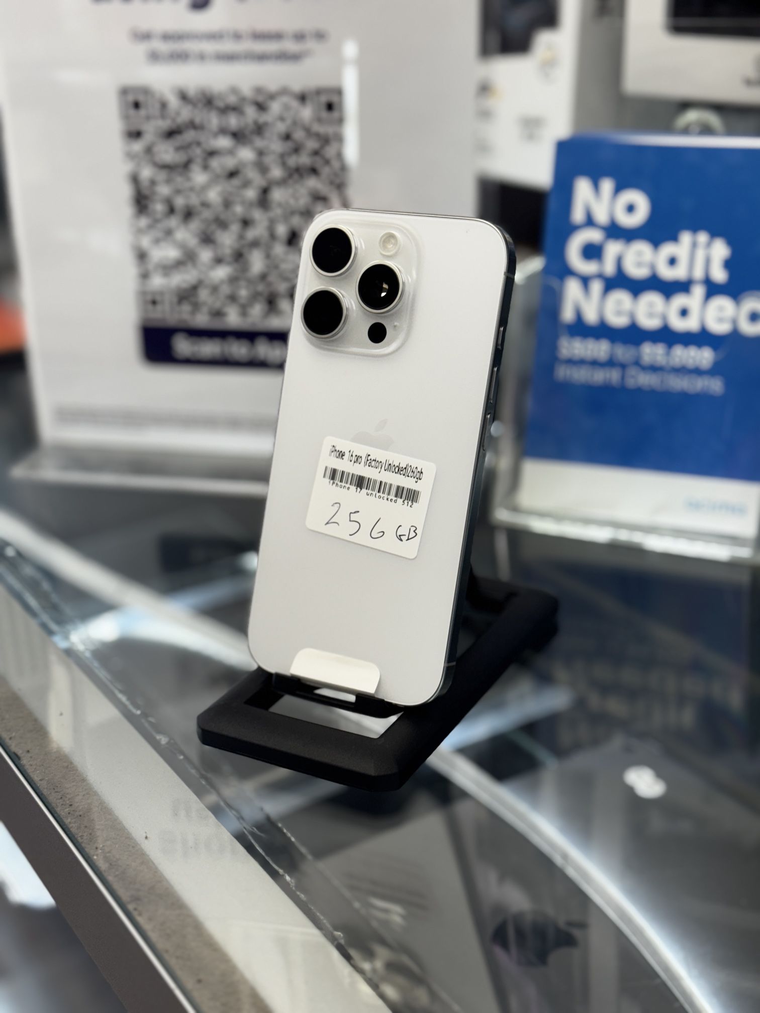 iPhone 16 Pro 256 (Factory Unlocked) 