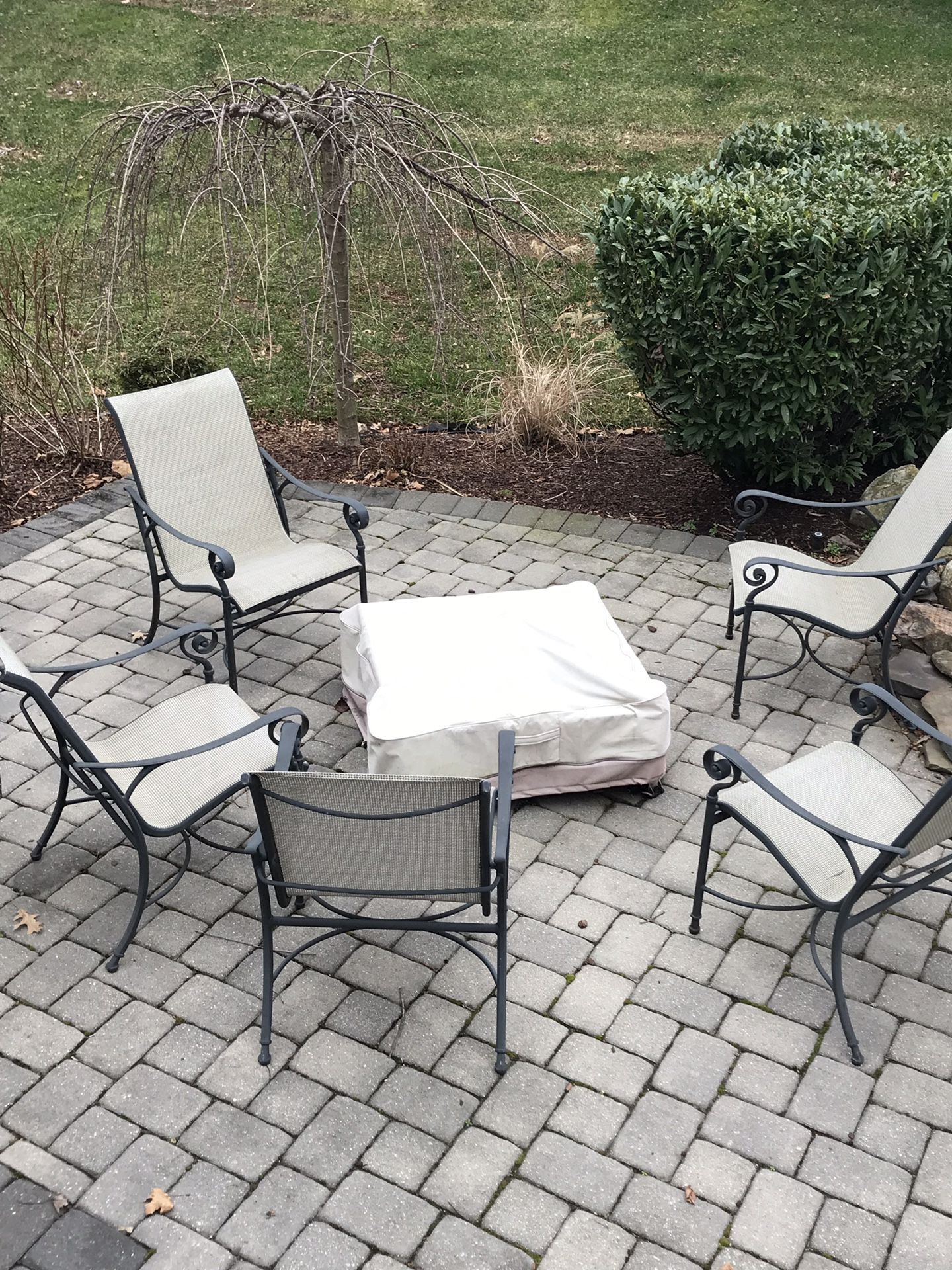 Patio set 8 chairs tables & fire pit