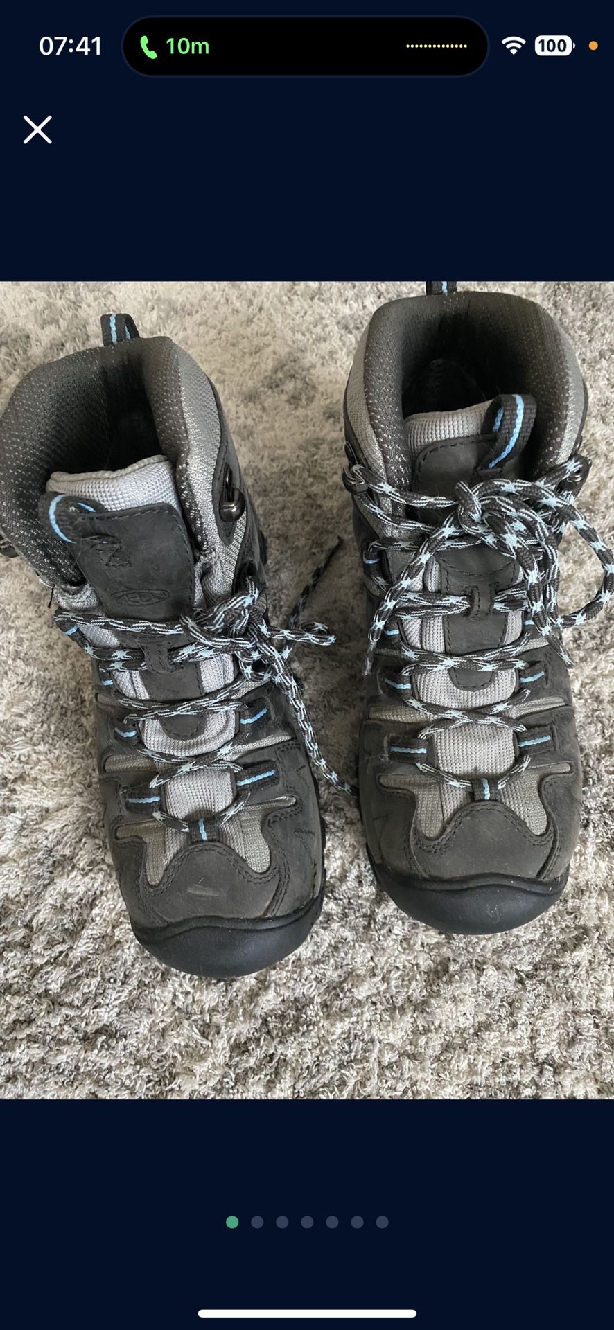 Womens Keen Hiking Boots, Size 7