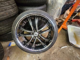 22" Lexani  LSS-55 staggered